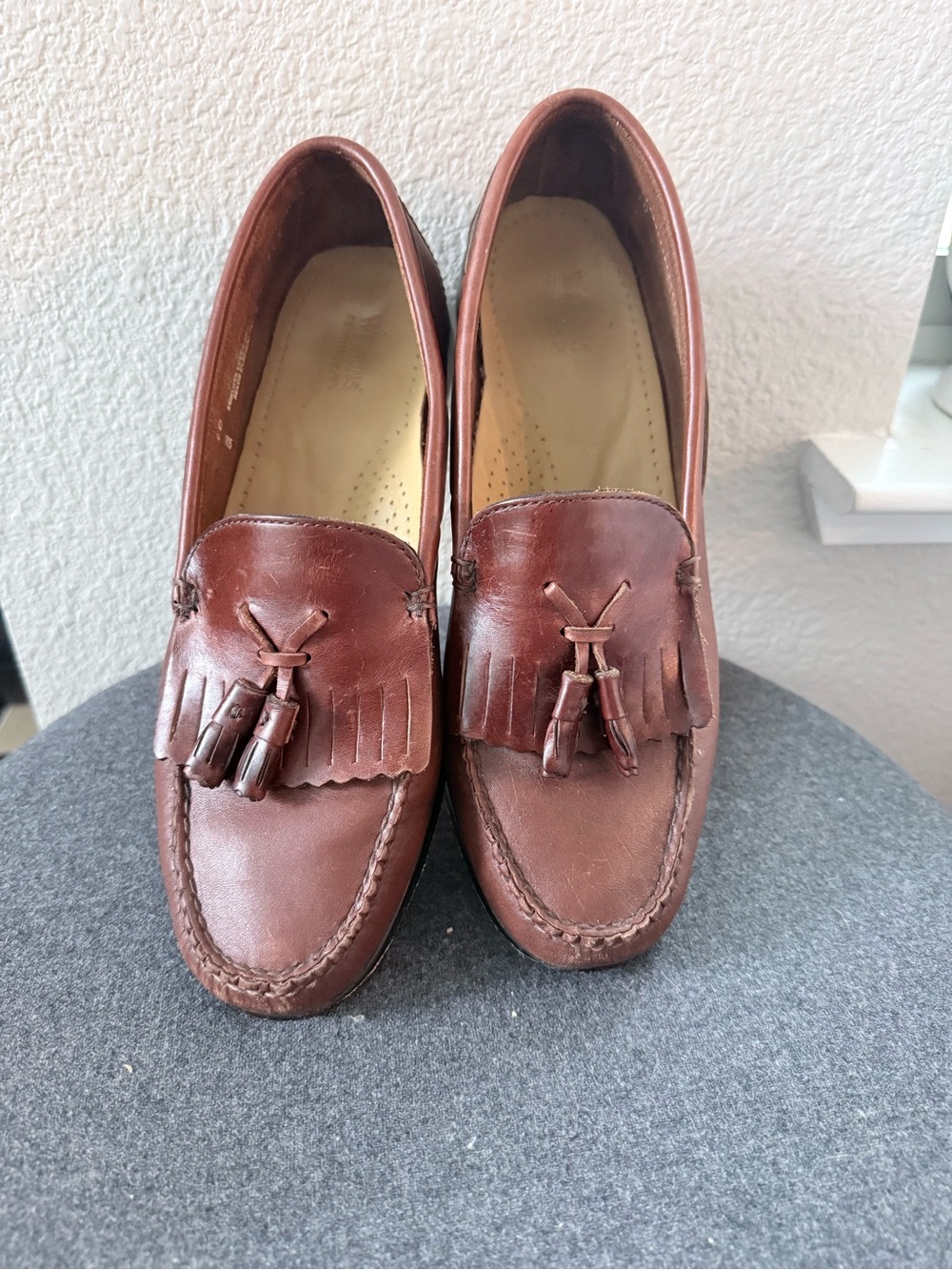 G.H. Bass Weejuns Brown Leather Tassel Loafers Size 10M Classic Preppy